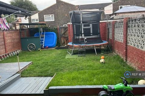 4 bedroom terraced house to rent, Hollyfield, Harlow, CM19
