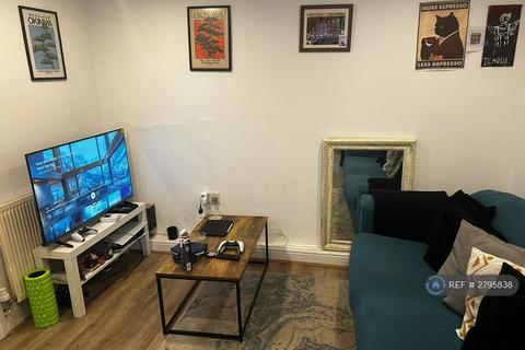 1 bedroom flat to rent, Woodside Place, Leeds, LS4