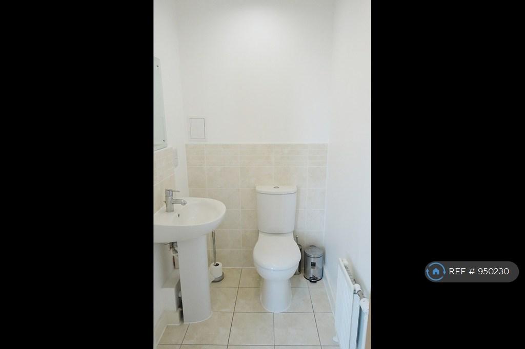 Guest Washroom