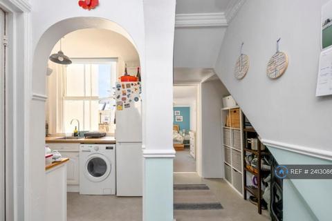 1 bedroom flat to rent, Lansdowne Square, Hove, BN3
