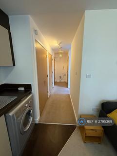 1 bedroom flat to rent, Cannock Court, London, E17
