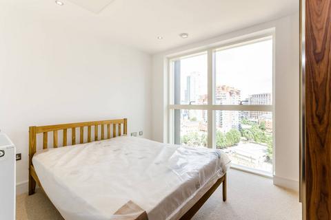 3 bedroom flat to rent, Talisman Tower, Canary Wharf, London, E14