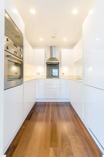 3 bedroom flat to rent, Talisman Tower, Canary Wharf, London, E14