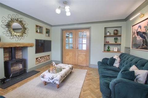 4 bedroom semi-detached house for sale, Denton Close, Acklam