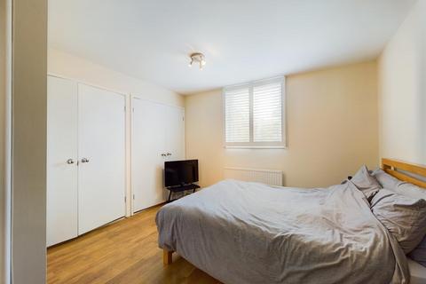 2 bedroom apartment to rent, Bridgeport Place, Wapping, London