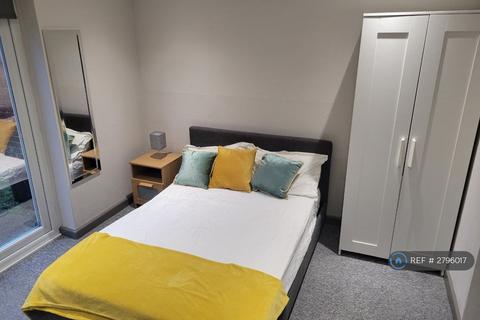 2 bedroom flat to rent, London Road, Reading, RG1