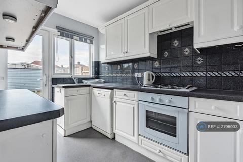 4 bedroom semi-detached house to rent, Balliol Road, Welling, DA16