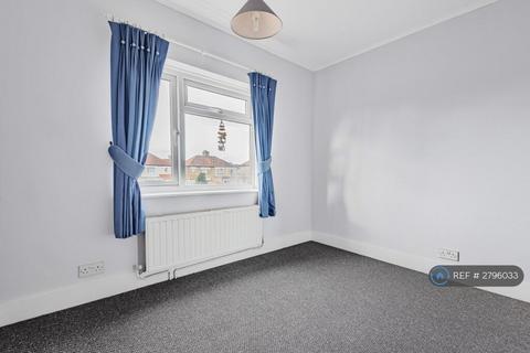 4 bedroom semi-detached house to rent, Balliol Road, Welling, DA16