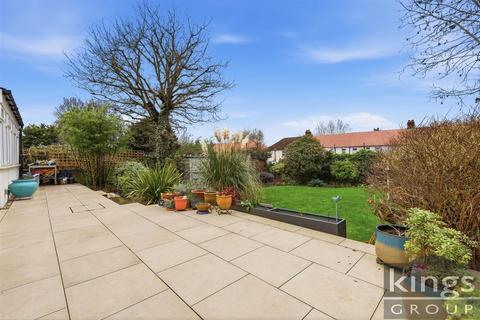 4 bedroom end of terrace house for sale, Trent Gardens, London