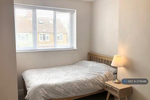 1 bedroom in a house share to rent, St. Richards Road, Portslade, Brighton, BN41