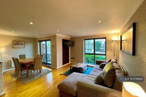 2 bedroom flat to rent, Goldhawk Road, London, W6