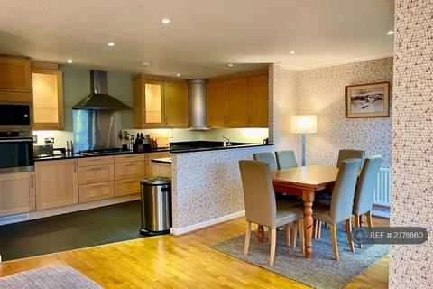 2 bedroom flat to rent, Goldhawk Road, London, W6