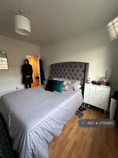 1 bedroom flat to rent, Eastman House, London, SW4