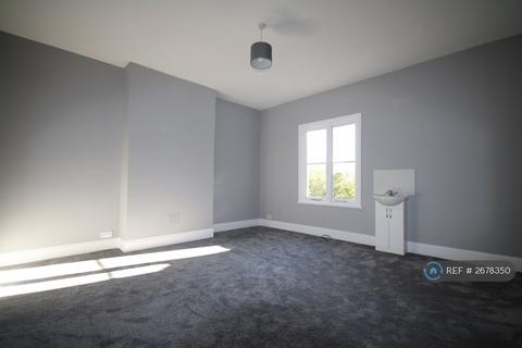 undefined, Connaught Road, Teddington, TW11