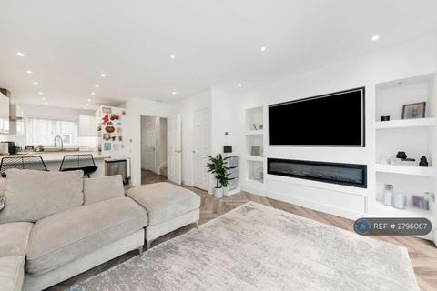 undefined, Charding Crescent, Royston, SG8