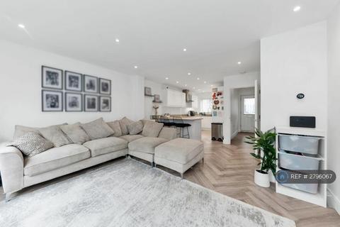 undefined, Charding Crescent, Royston, SG8
