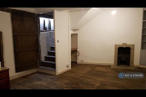 undefined, Silver Street, Cirencester, GL7