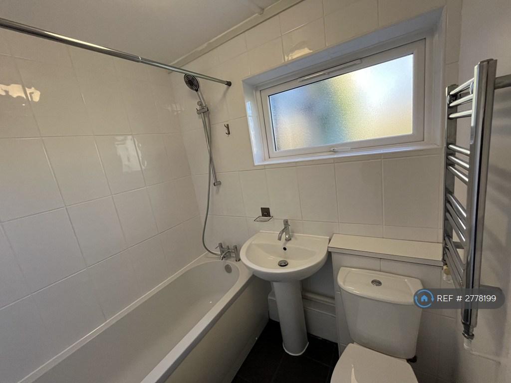 Bathroom (Inside View 1)