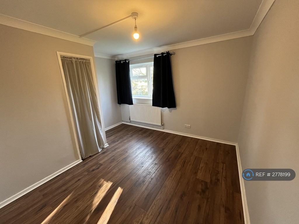 Bedroom (Inside View 2)