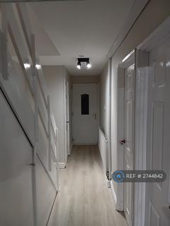 4 bedroom semi-detached house to rent, Deptford Crescent, Nottingham, NG6