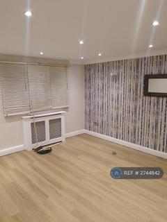 4 bedroom semi-detached house to rent, Deptford Crescent, Nottingham, NG6