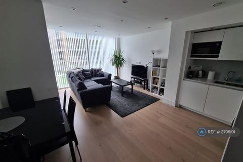 2 bedroom flat to rent, Croxley Court, West Drayton, UB7