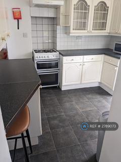 6 bedroom semi-detached house to rent, Dracaena Avenue, Falmouth, TR11