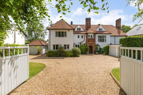 Knottocks Drive, Beaconsfield, Buckinghamshire, HP9