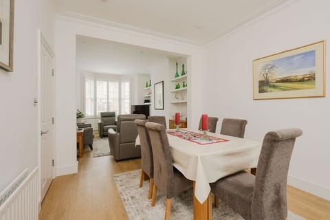 4 bedroom terraced house for sale, Pendarves Road, London SW20
