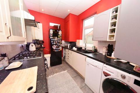 2 bedroom terraced house for sale, Yardley Road, Birmingham B25