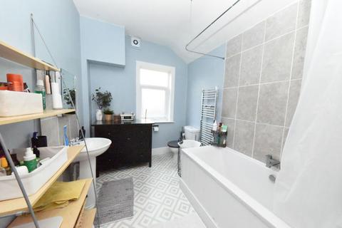 2 bedroom terraced house for sale, Yardley Road, Birmingham B25