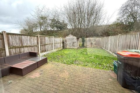 4 bedroom semi-detached house to rent, Almond Way, Ellesmere Port CH66