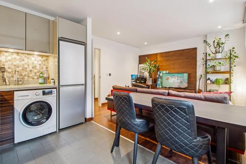 undefined, King Charles Terrace, Sovereign Court, Wapping, London, E1W