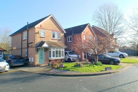 3 bedroom detached house for sale, Chesilbourne Grove, Bournemouth