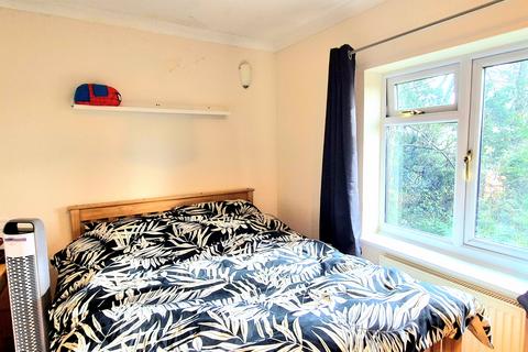 2 bedroom terraced house to rent, The Rookery, Whitchurch RG28
