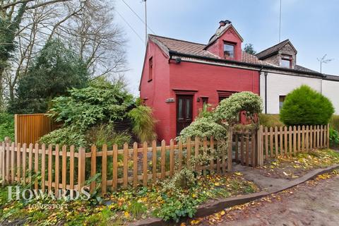 2 bedroom semi-detached house for sale, Flixton Road, Lowestoft