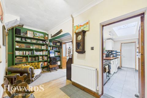 2 bedroom semi-detached house for sale, Flixton Road, Lowestoft