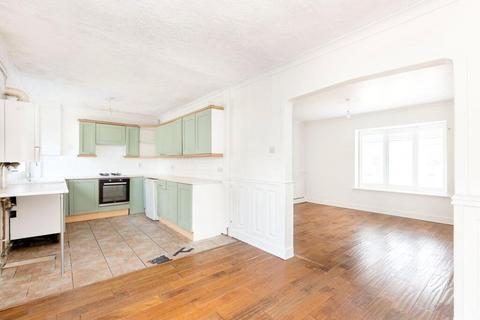 3 bedroom terraced house for sale, St. Katherines Close, Ickleford, Hitchin, Hertfordshire, SG5