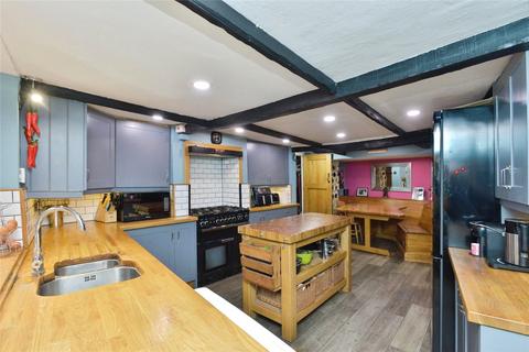 3 bedroom cottage for sale, Patricks Lane, Deanshanger, Milton Keynes, Northamptonshire, MK19