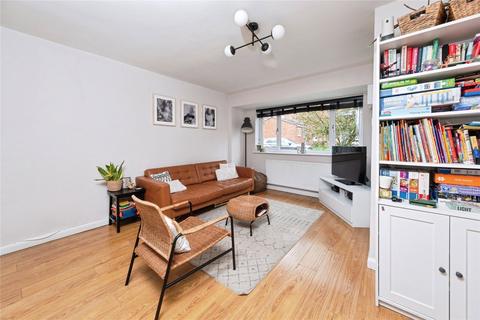 3 bedroom terraced house for sale, Wye Close, Bicester, Oxfordshire, OX26