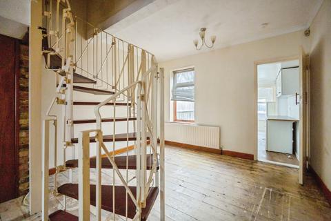 2 bedroom terraced house for sale, Castle street, GREENHITHE, DA9