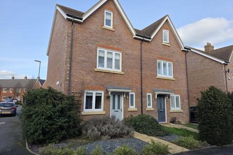 3 bedroom semi-detached house for sale, Monarch Street, Aylesbury, HP18