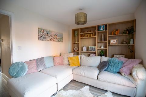 3 bedroom semi-detached house for sale, Monarch Street, Aylesbury, HP18