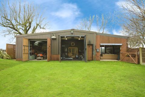 4 bedroom bungalow for sale, Damsbrook Lane, Clowne, Chesterfield, Derbyshire, S43