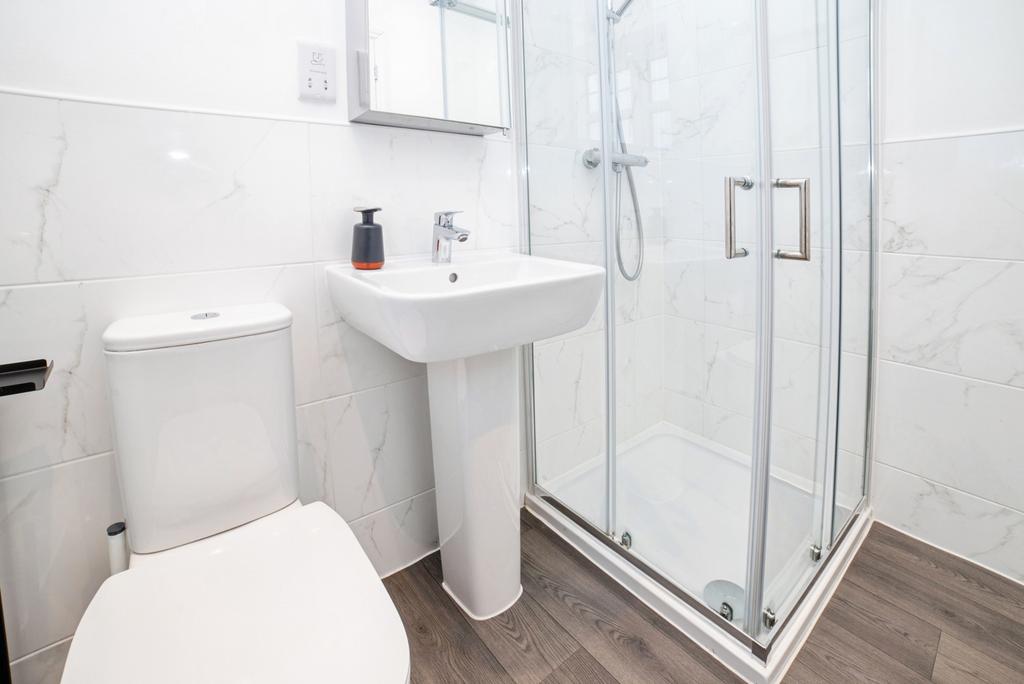 Ensuite