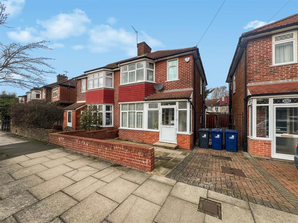 103 Ashness Gardens - 4r NQ7x7 Lq YCGsma4 Pl Zk.jpg
