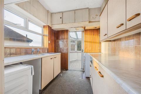 3 bedroom semi-detached house for sale, Cressingham Road, Reading, RG2