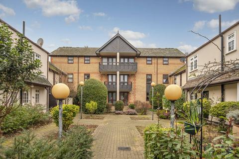 Queens Road, Merton, London, SW19
