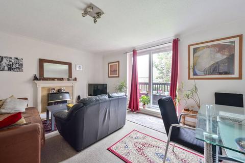 Queens Road, Merton, London, SW19