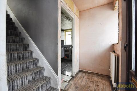 4 bedroom semi-detached house for sale, Lambeth Road, Benfleet, Essex, SS7
